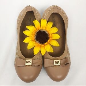 Michael Kors | Girls Tan and Gold Flats